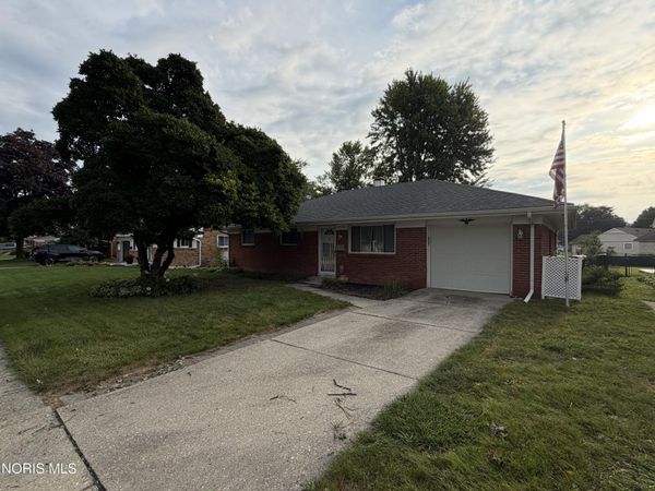 1520 Wilderness Drive, Maumee, OH 43537