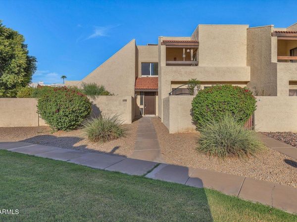9814 N 5TH Street, Phoenix, AZ 85020