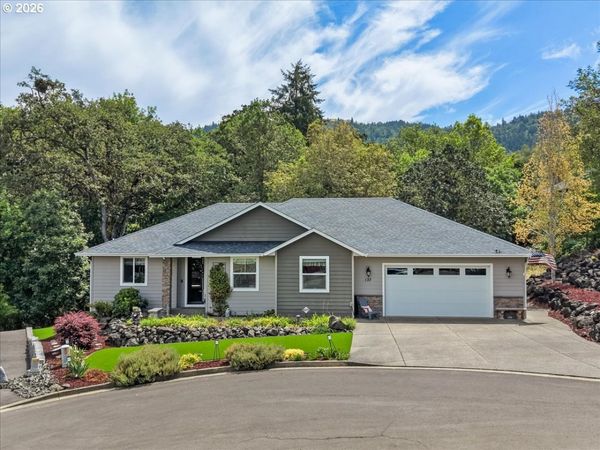 137 JACKS CT, Winchester, OR 97495