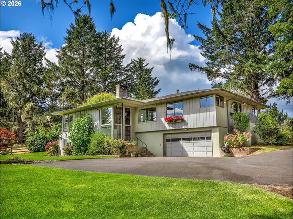 33360 SURF PINES LN, Warrenton, OR 97146