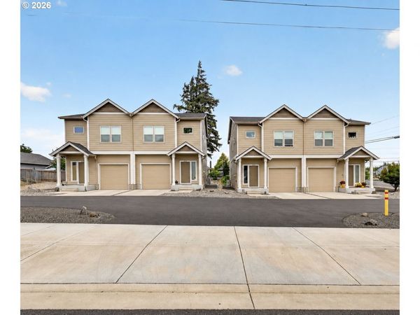 204 N 15TH ST, St. Helens, OR 97051