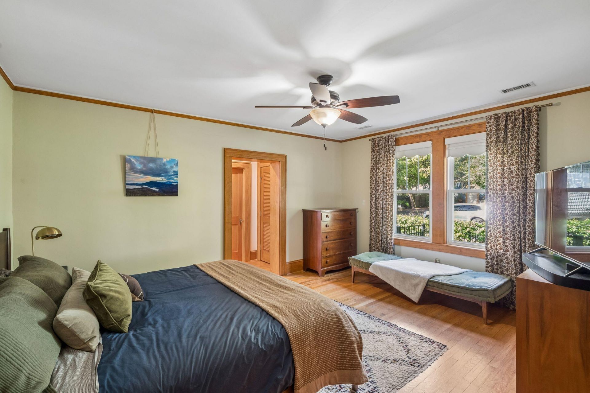 81 Gordon Street Photo 30