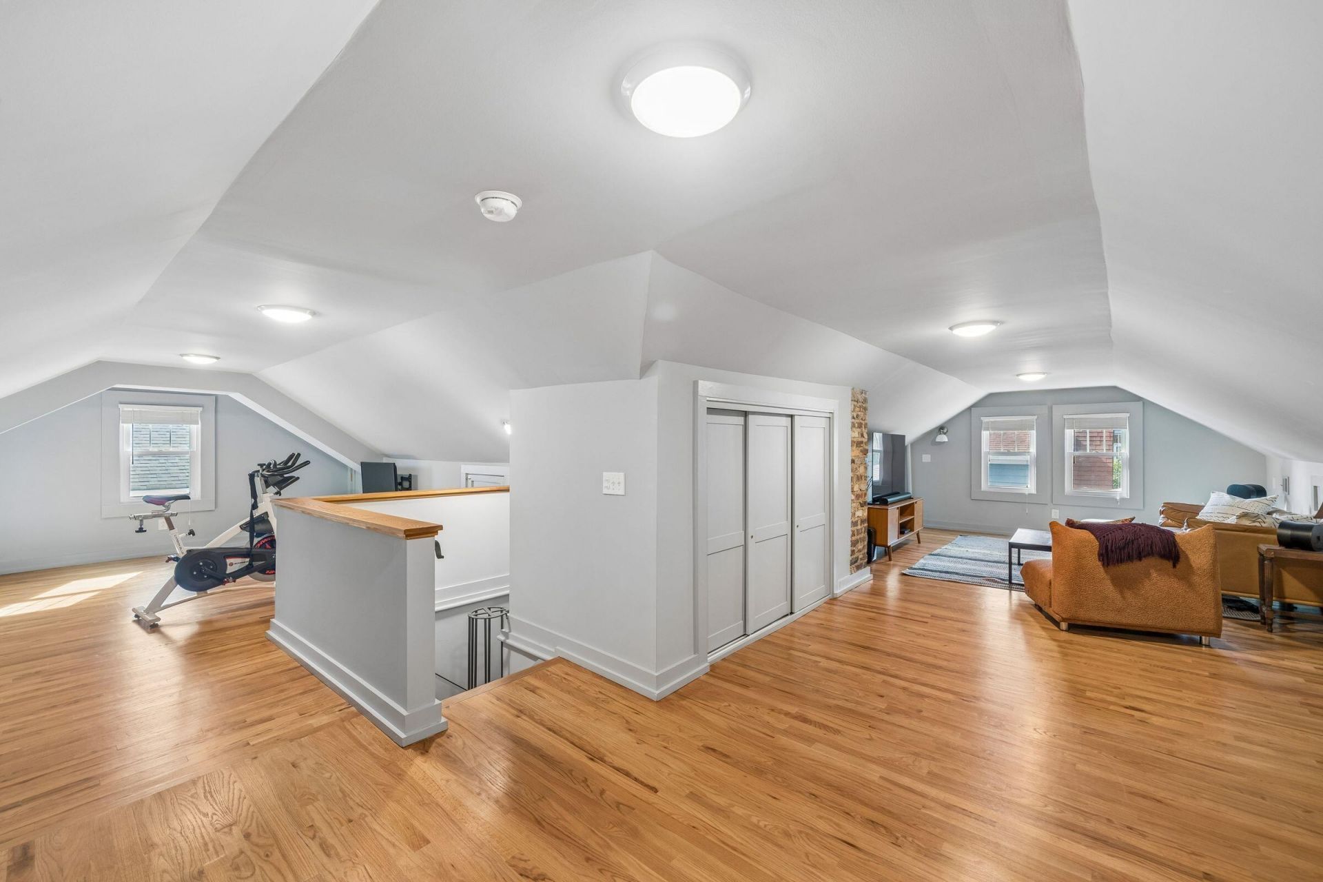81 Gordon Street Photo 45