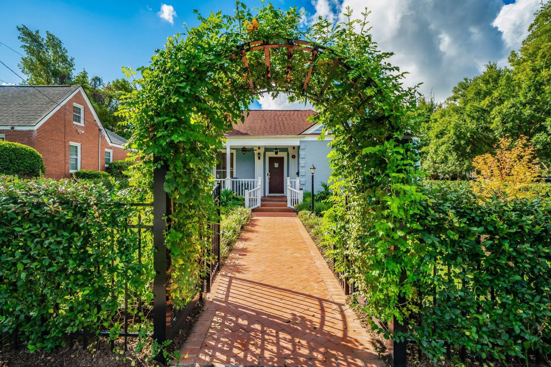 81 Gordon Street Photo 6
