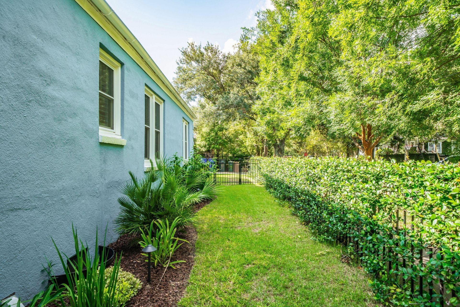 81 Gordon Street Photo 61