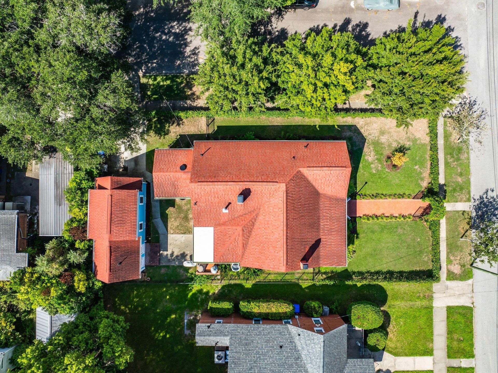 81 Gordon Street Photo 82