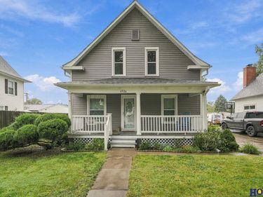 6926 Francis Street, Lincoln, NE 68505