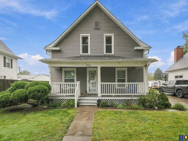 6926 Francis Street, Lincoln, NE 68505
