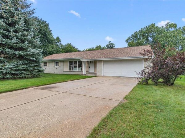 8048 N Greenview COURT, Brown Deer, WI 53223