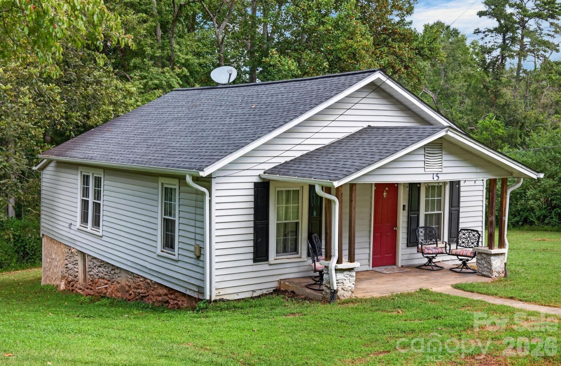 15 Circle Street, Granite Falls, NC 28630 Main Photo