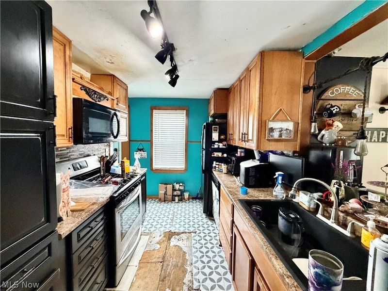807 Hazelwood Avenue SE, Warren, OH 44484 Photo 4
