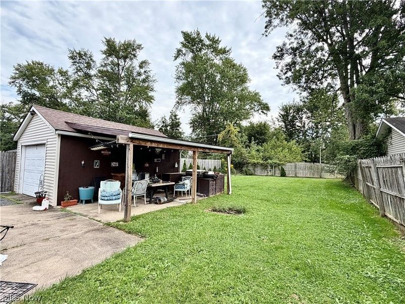 807 Hazelwood Avenue SE, Warren, OH 44484 Photo 9