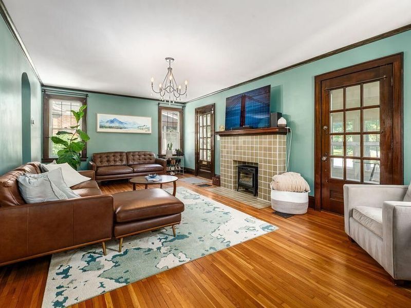 560 E North Broadway Street, Columbus, OH 43214 Photo 6