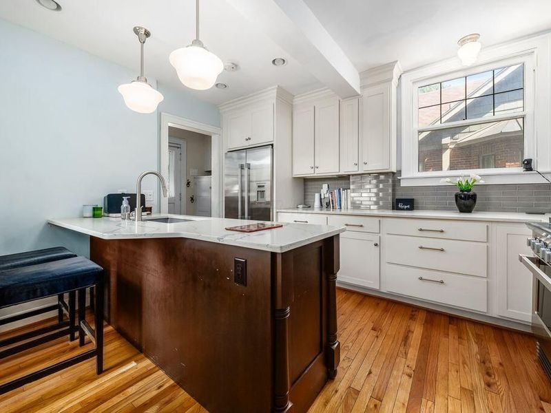 560 E North Broadway Street, Columbus, OH 43214 Photo 7