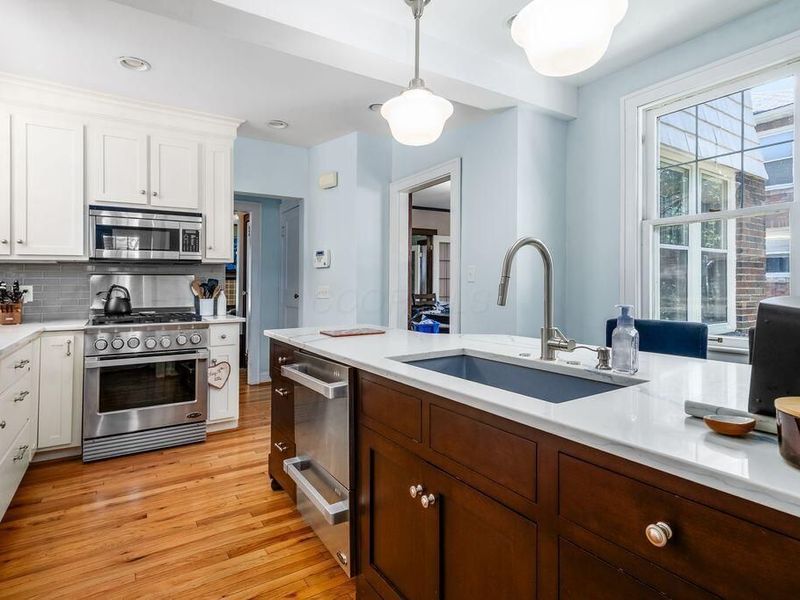 560 E North Broadway Street, Columbus, OH 43214 Photo 9