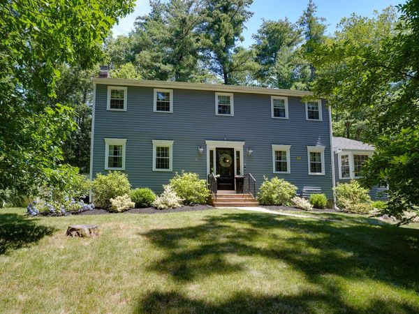 18 Coolidge Cir, Northborough, MA 01532