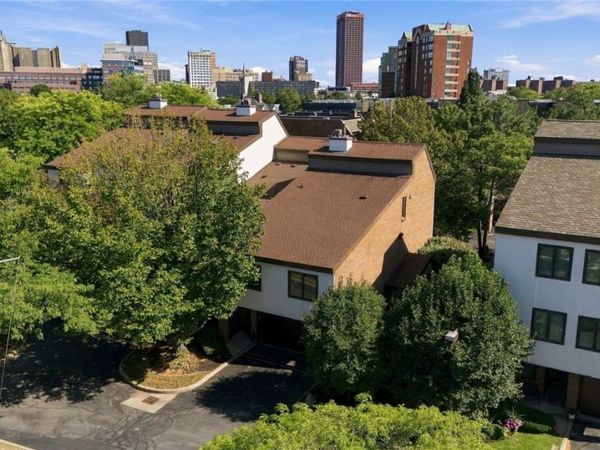 10 Harbour Pointe, Buffalo, NY 14202