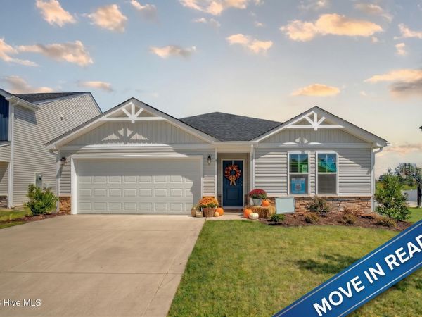 8 W Emily Gardens Drive, Selma, NC 27576