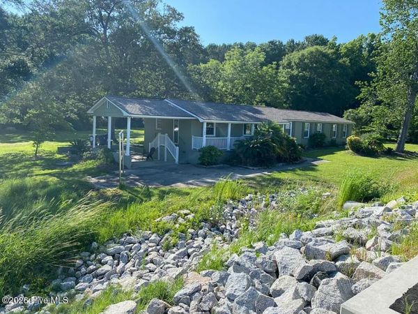 1300 Beach Drive SW, Calabash, NC 28467