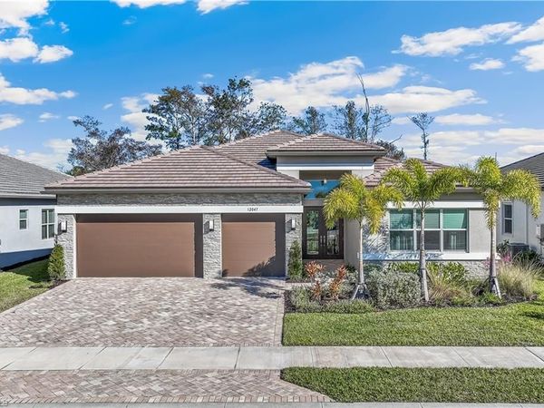 12047 Oleander AVE , NAPLES, FL 34120