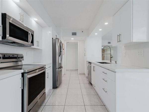 16485 Collins Ave , Unit 338, Sunny Isles Beach, FL 33160
