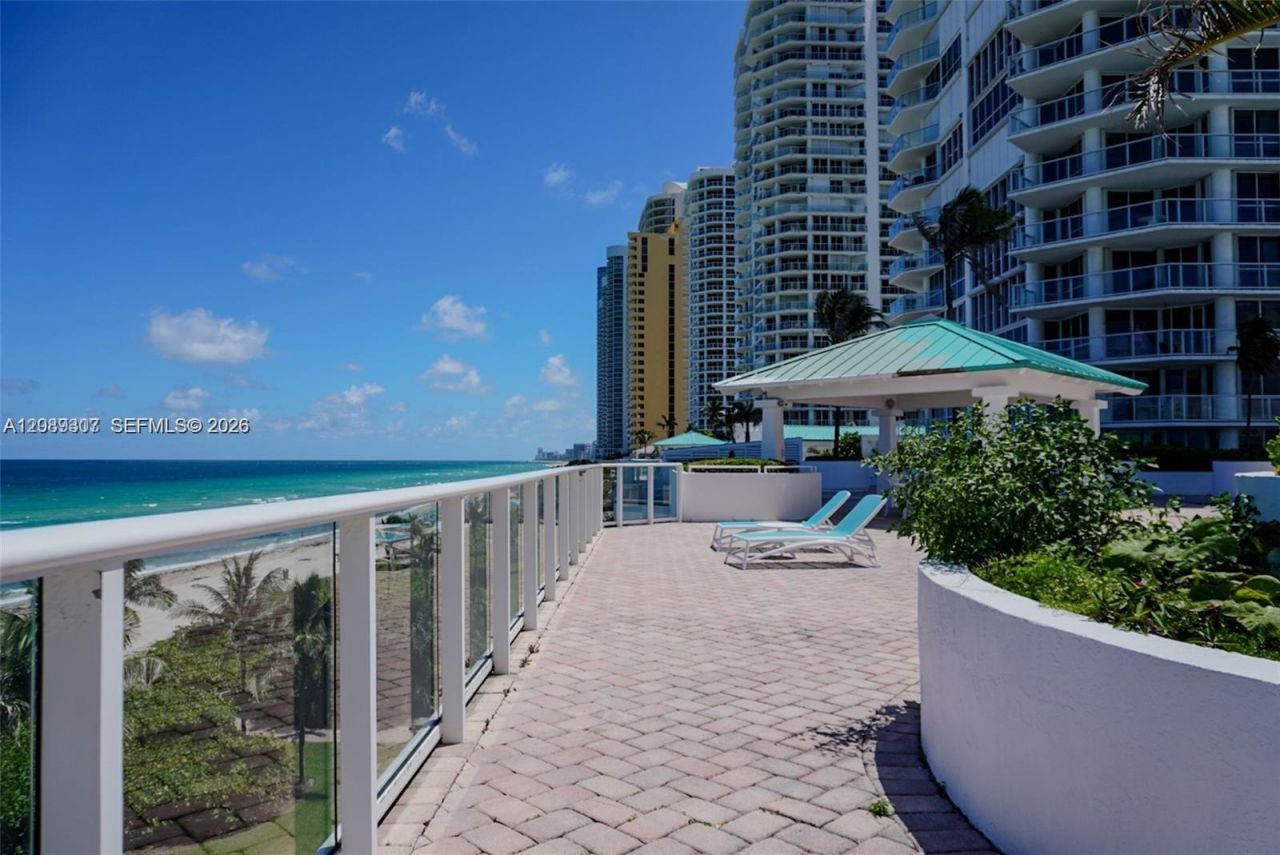 16485 Collins Ave , Unit 338, Sunny Isles Beach, FL 33160 Photo