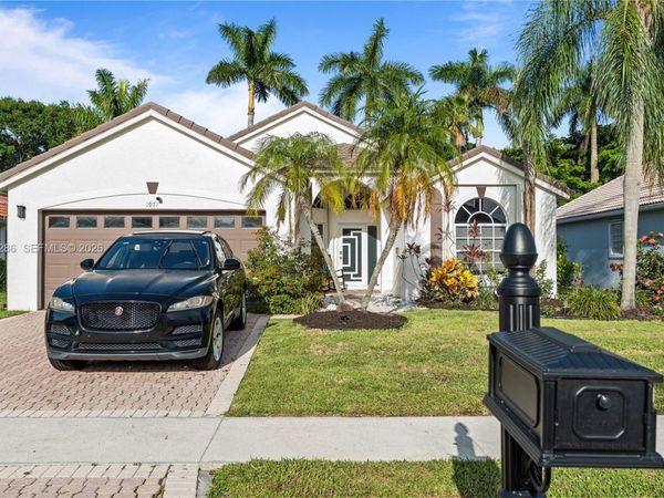 1971 Oak Berry Cir , Wellington, FL 33414