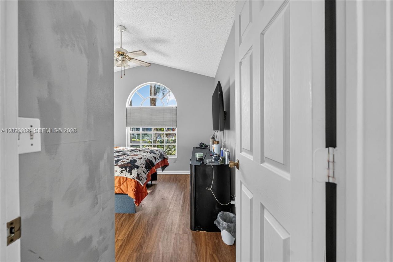 1971 Oak Berry Cir, Wellington, FL 33414 Photo