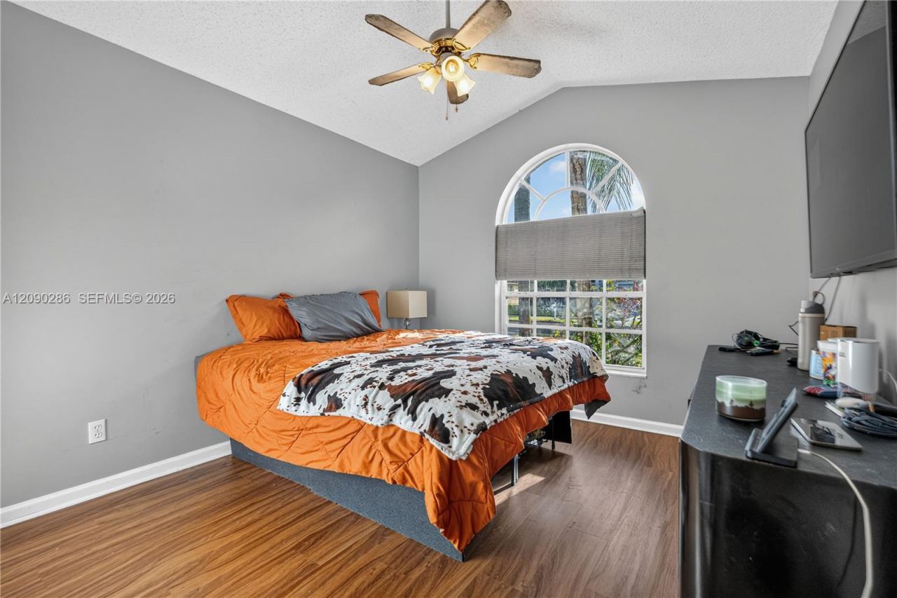 1971 Oak Berry Cir, Wellington, FL 33414 Photo