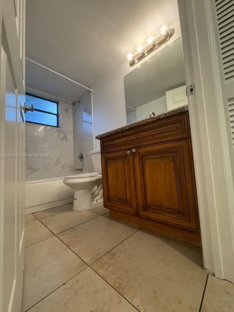 1566 Lake Crystal Dr, Unit E, West Palm Beach, FL 33411 Photo