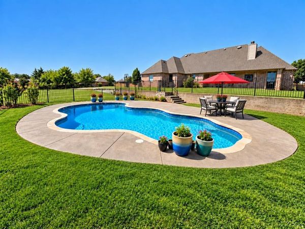 3707 Heatherwood Lane , Sherman, TX 75090