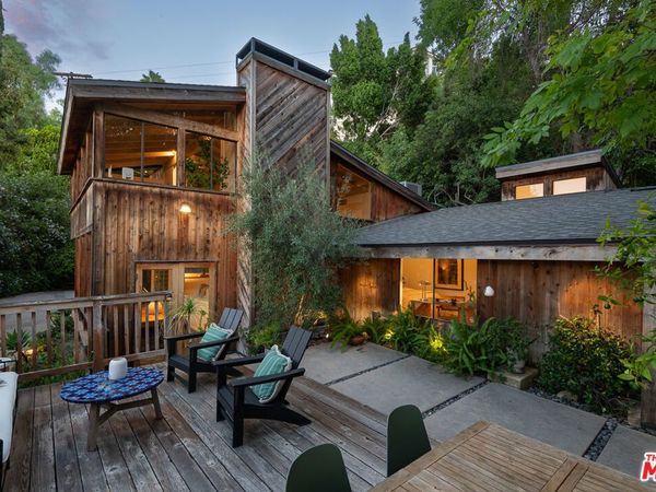 4100 Madelia Avenue , Los Angeles, CA 91403