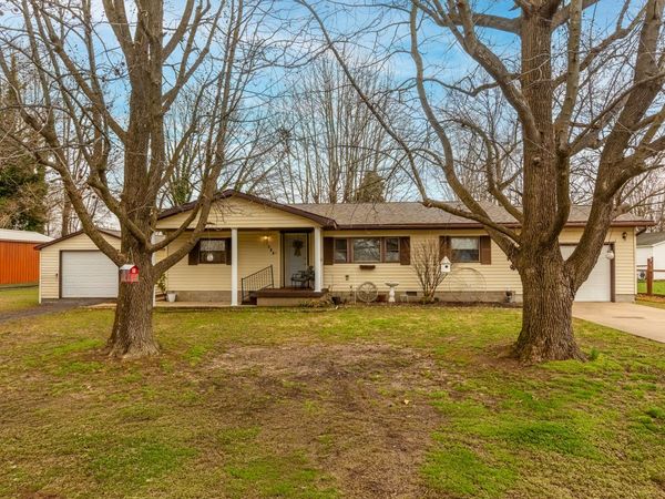 407 N Sims Street , Royalton, IL 62983