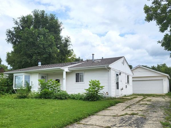 25 Thrush Road , Carpentersville, IL 60110