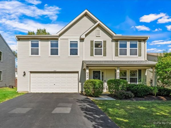 686 Glen Cove Lane , Pingree Grove, IL 60140