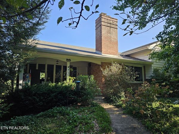 2135 Maplewood Drive, Knoxville, TN 37920