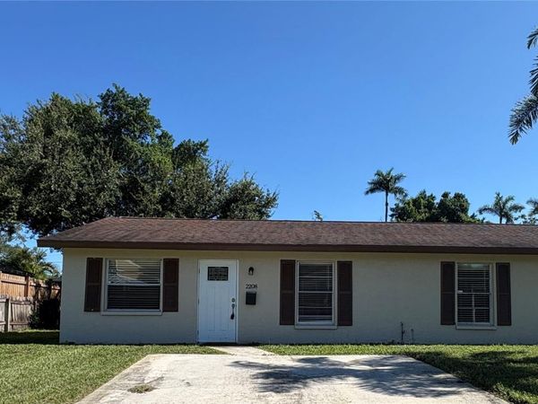 2208 16TH AVENUE W, BRADENTON, FL 34205