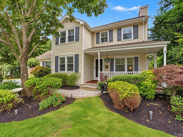 15 Winnecomac Circle , Kings Park, NY 11754