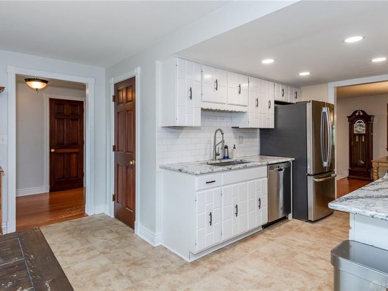 7805 Raintree Road, Washington Township, OH 45459 Photo 11