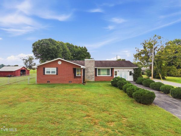 173 South Pickens Bridge Road, Johnson City, TN 37615