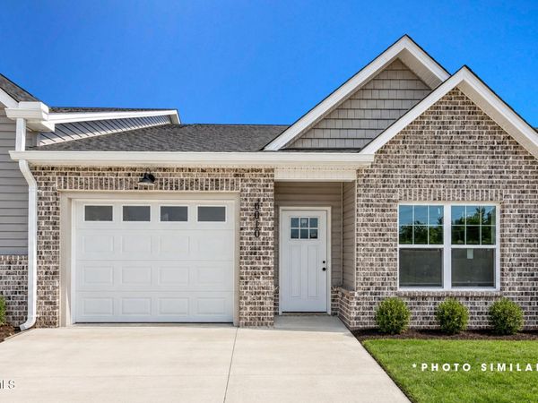 6010 Ashlynn Oaks Private Drive, Blountville, TN 37617