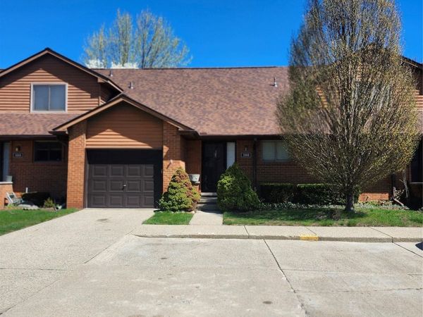 3668 Old Creek Road , Troy, Mi 48084