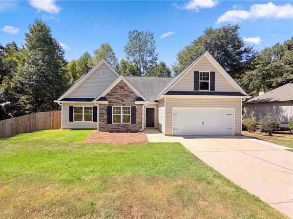 249 Clearwater Drive , Monroe, GA 30655