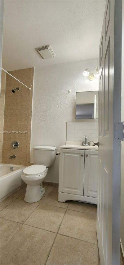 12040 SW 216th St, Miami, FL 33170 Photo