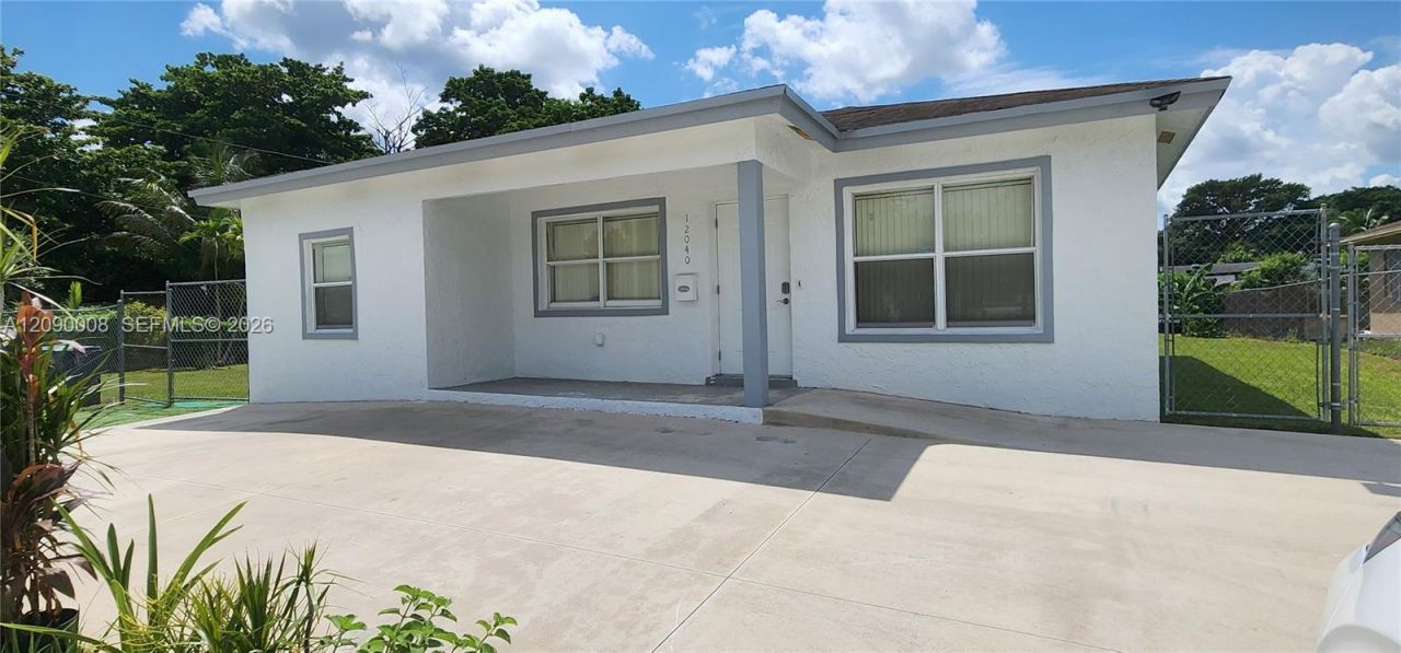 12040 SW 216th St, Miami, FL 33170 Photo