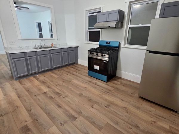 128 Shurtleff St, Chelsea, MA 02150