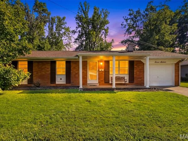 716 W Van Buren Street , Millstadt, IL 62260