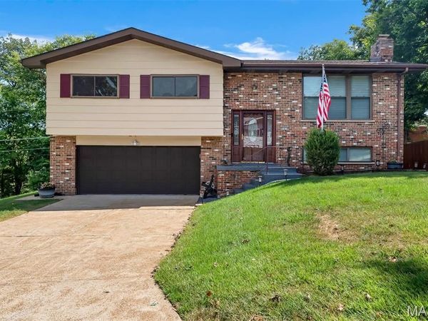 1678 Twin Oaks Drive , Arnold, MO 63010