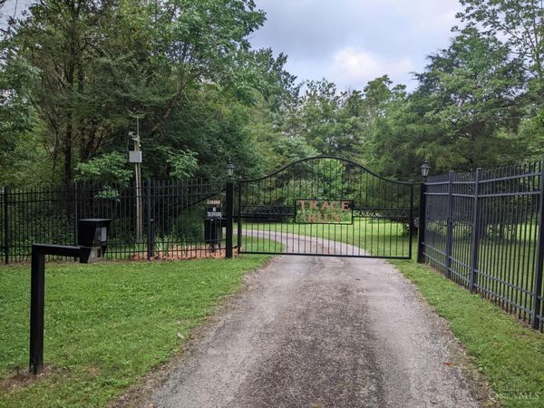 921 Katys Lane, Chester Twp, OH 45177