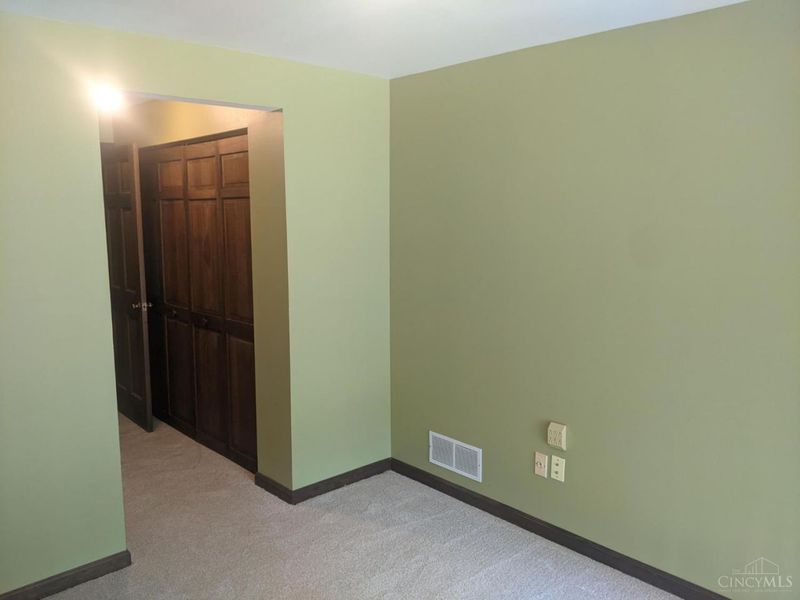 921 Katys Lane, Chester Township, OH 45177 Photo 16